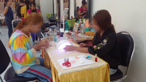 พก. โดย ศพอ.บ้านทองพูนเผ่าพนัส ส่งเสริมและเพิ่มทักษะอาชีพ